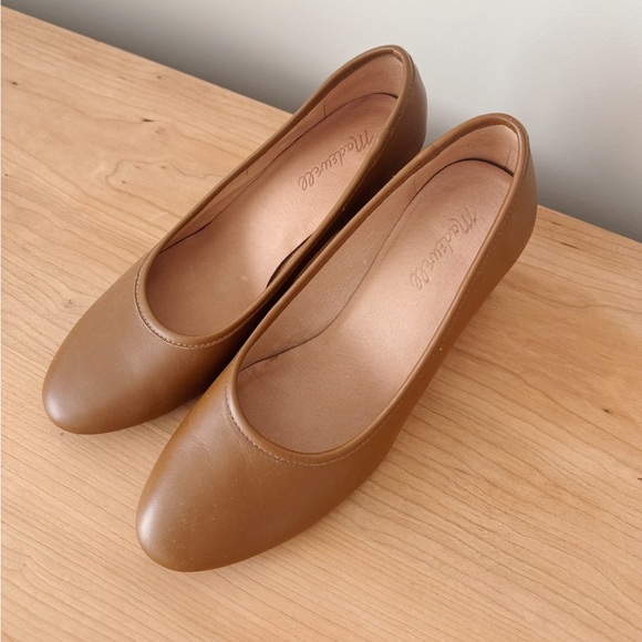 The Reid Pump in Leather - Picture 7 of 9